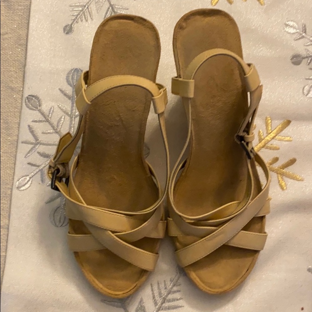 Wedge worn 3 times